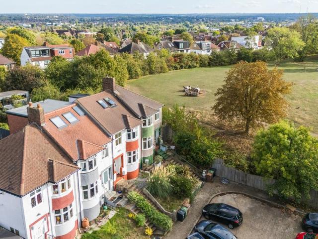 House for sale in London Borough of Lewisham, Greater London