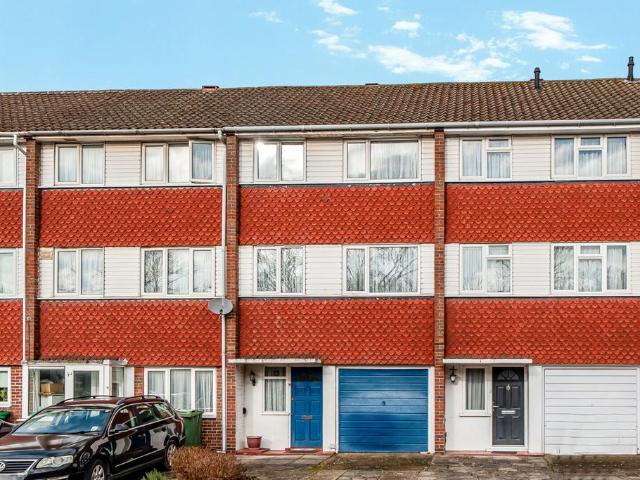House for sale in London Borough of Lewisham, Greater London