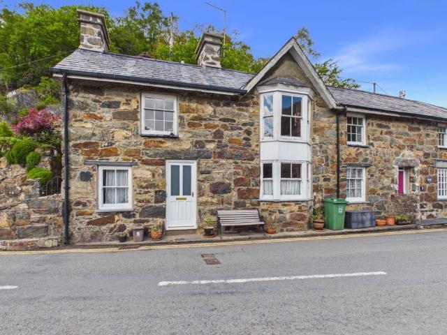House for sale in Beddgelert, Wales