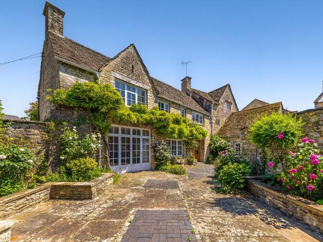 House for sale in Chesterton, Cotswold