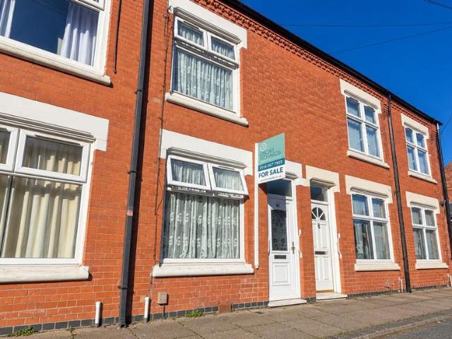 House for sale in Spinney Hills, Leicester