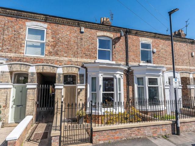 House for sale in Bell Farm, High Field