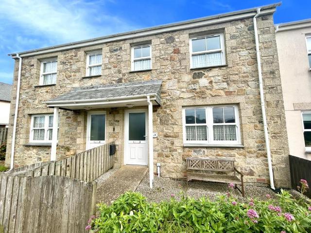 House for sale in Landewednack, Lizard