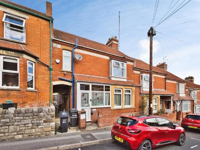 House for sale in Yeovil, Somerset