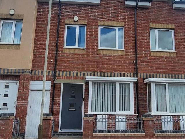 House for sale in Old Wharf, City Of Leicester