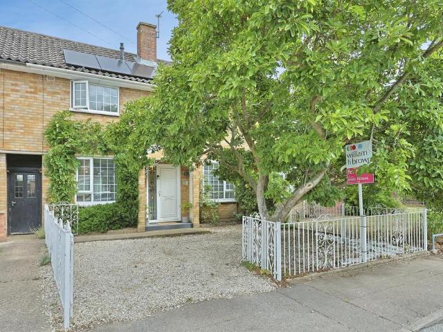 House for sale in Heartsease, East Bank