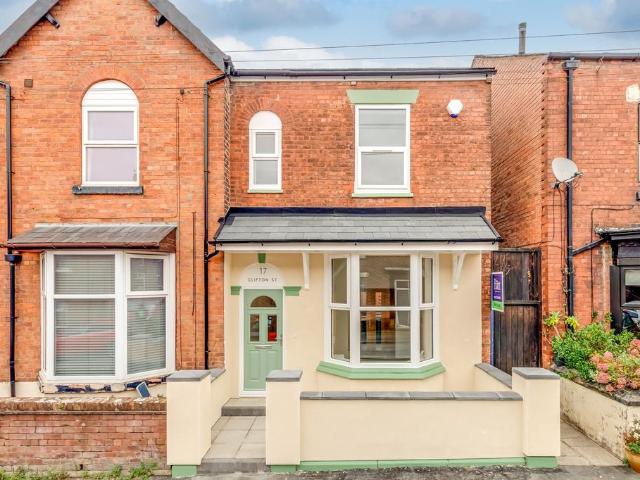 House for sale in Longshoot, Wigan