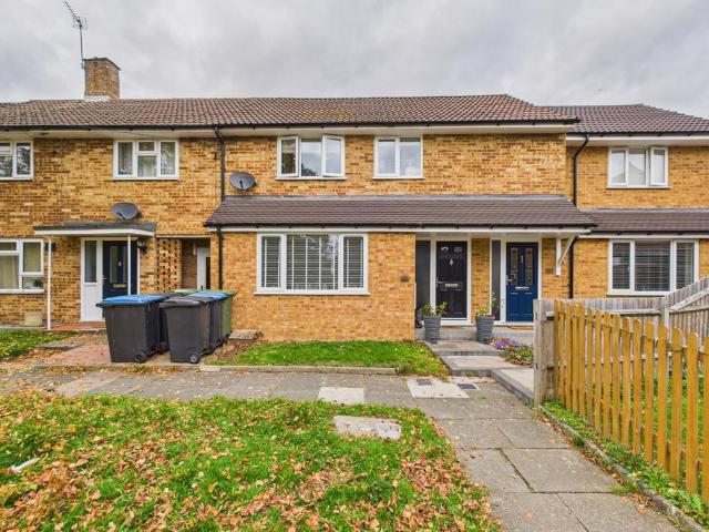 House for sale in Bourne End, Pouchen End