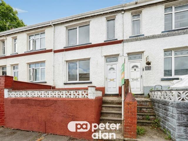 House for sale in Cimla, Neath