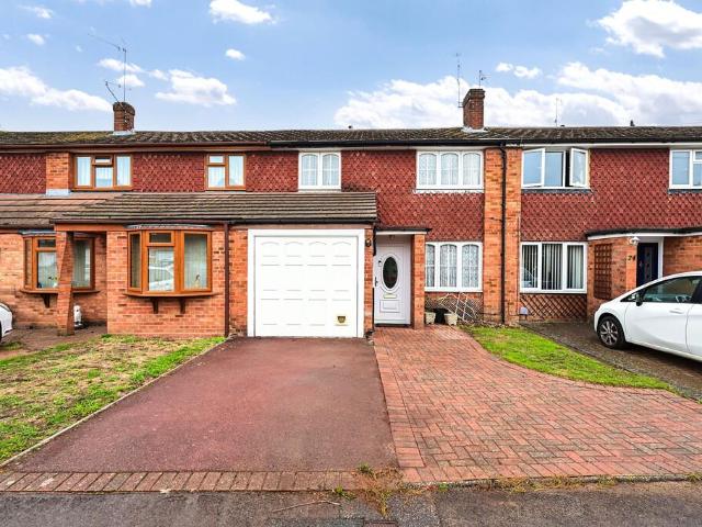 House for sale in Frogmore, Hart