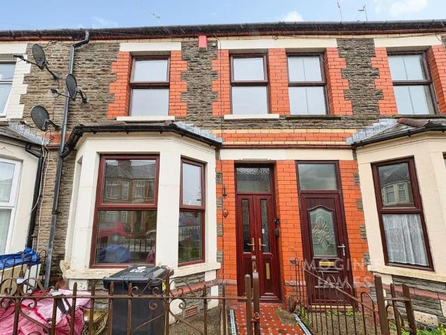 House for sale in Plasnewydd, Falcon Lodge