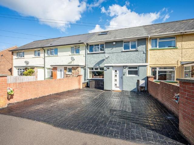 House for sale in Llanfoist Fawr, Govilon