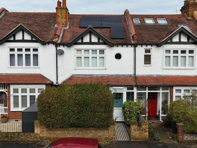 House for sale in New Malden, Greater London