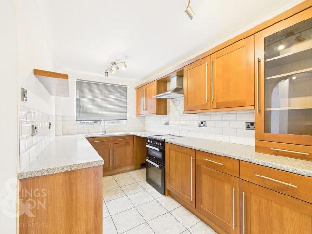 House for sale in Clover Hill, East Bank