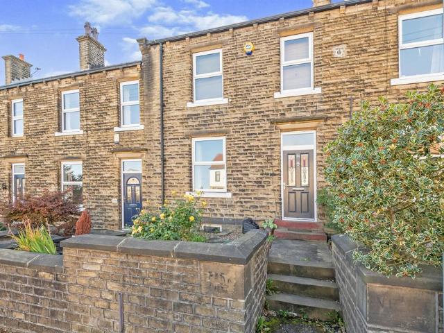 House for sale in Huddersfield, West Yorkshire