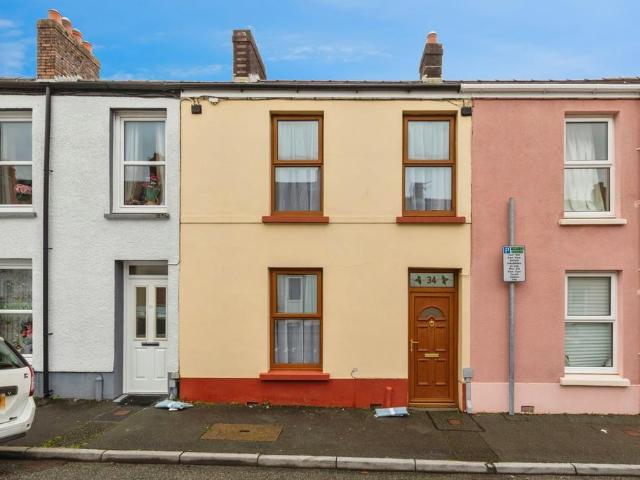 House for sale in Carmarthen, Wales