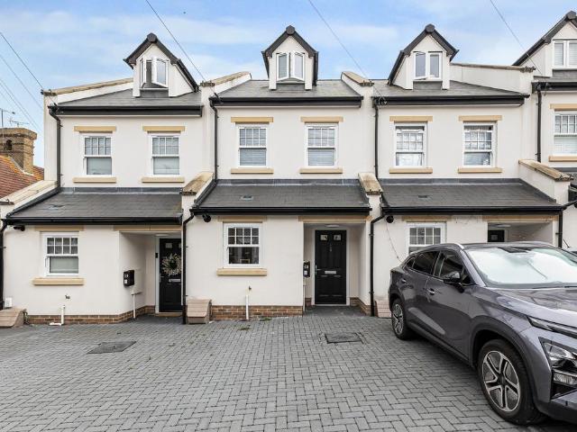 House for sale in Rainham, Gillingham