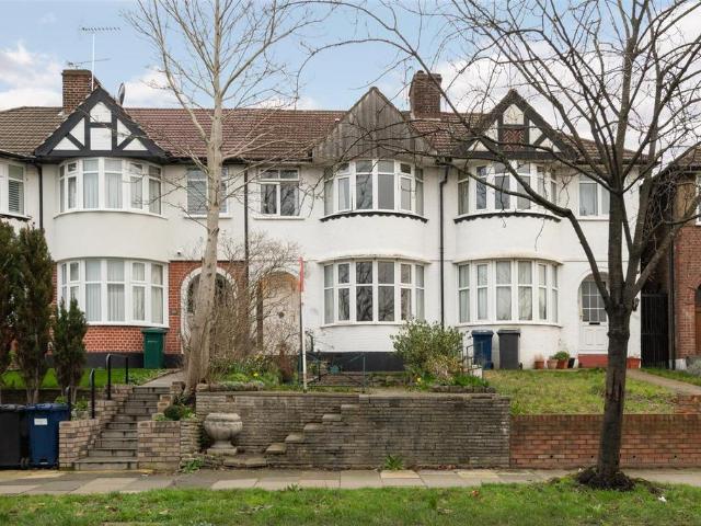 House for sale in Brunswick Park, Greater London
