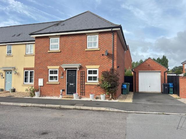 House for sale in Gloucester, Gloucestershire