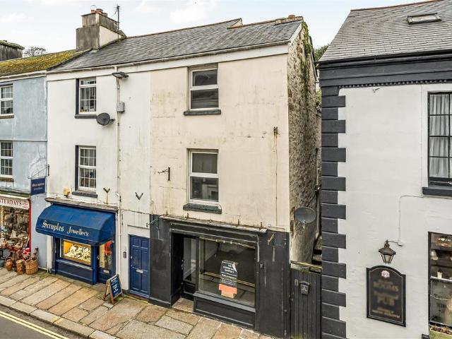 House for sale in Weir Quay, Devon