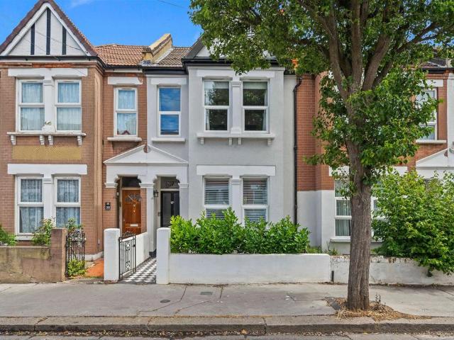 House for sale in London Borough of Croydon, South Norwood