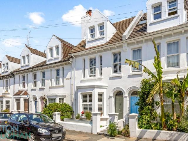 House for sale in Round Hill, Brighton & Hove