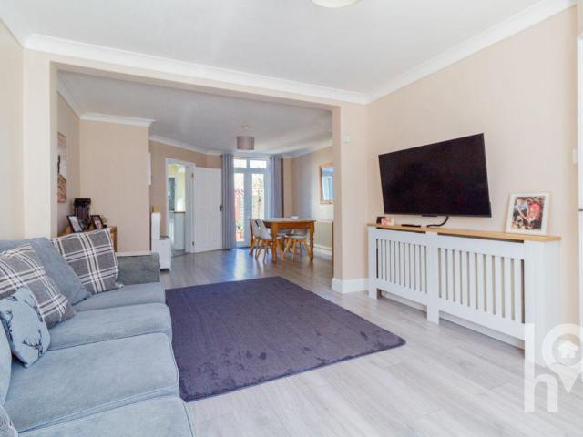 House for sale in Oad Street, Kent