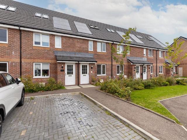 House for sale in Darnley, Scotland