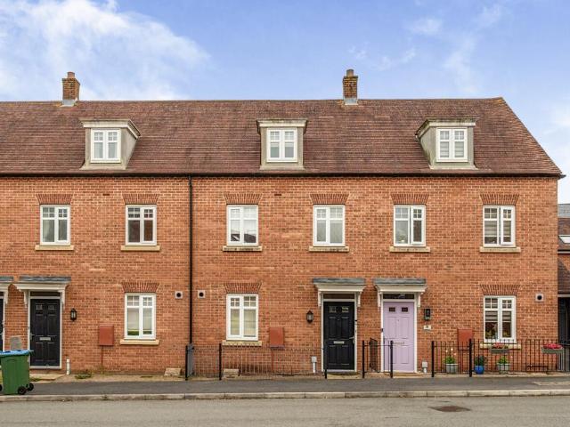 House for sale in Buckingham, Buckinghamshire