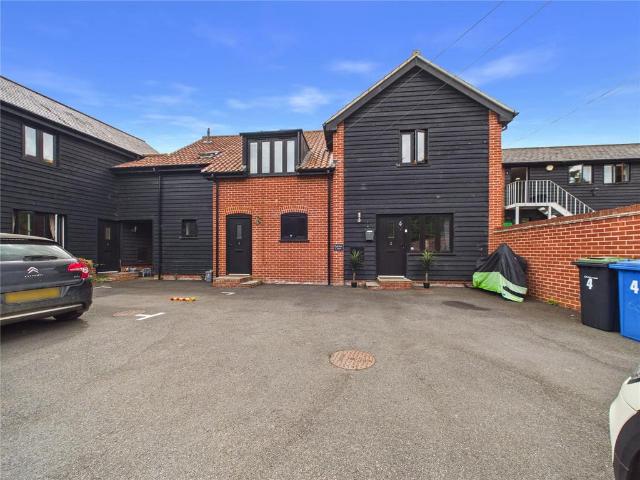 House for sale in Chelmondiston, Suffolk