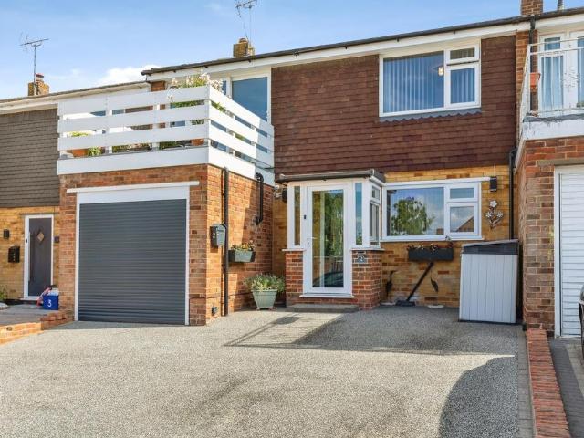 House for sale in Farthing Corner, Gillingham