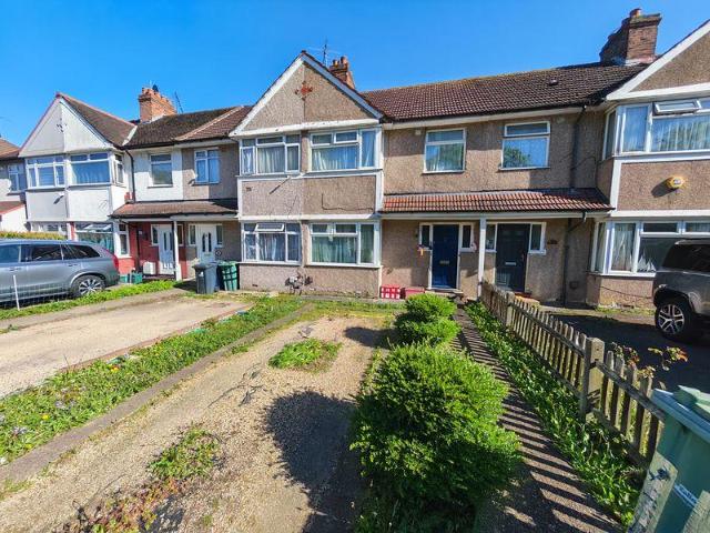 House for sale in London Borough of Ealing, Greater London