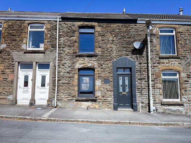 House for sale in Cwmbwrla, Nangreaves