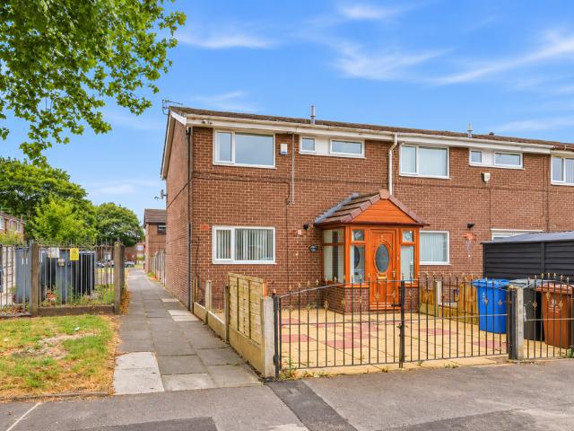 House for sale in Chadderton, Oldham
