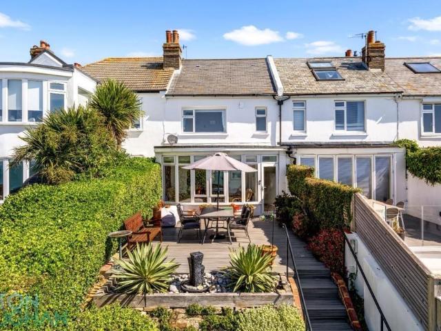House for sale in Brighton Marina Village, Roedean