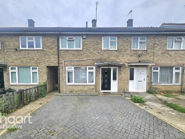 House for sale in Houghton Regis, Bedfordshire