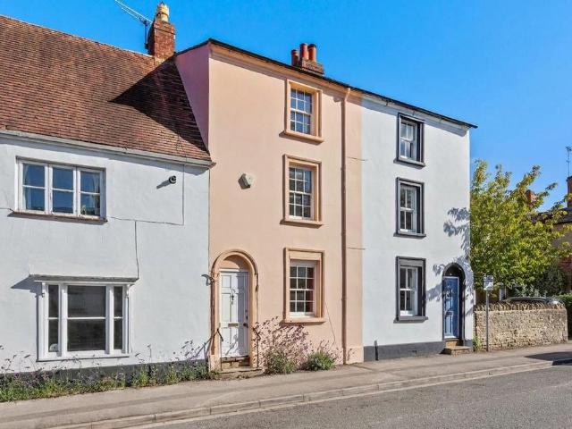 House for sale in Thame, South Oxfordshire