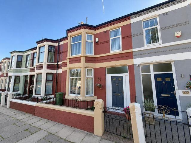 House for sale in Claughton, Wirral