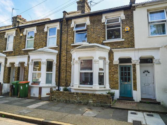 House for sale in Maryland, Greater London