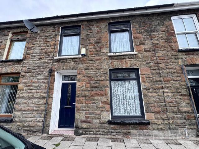 House for sale in Pentre, Ton Pentre