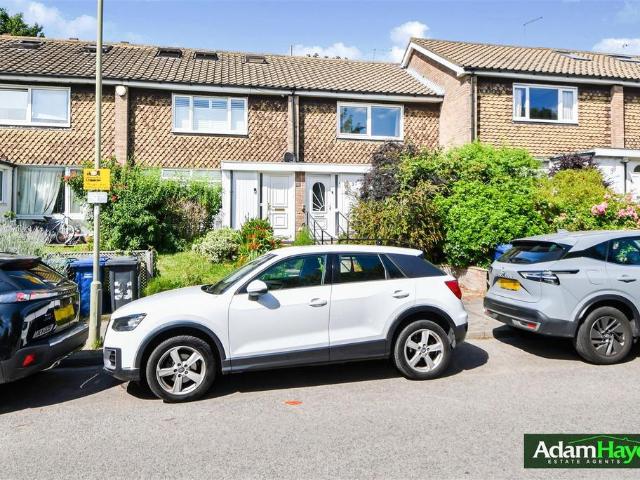 House for sale in Finchley, Greater London
