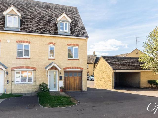 House for sale in Gotherington, Tewkesbury