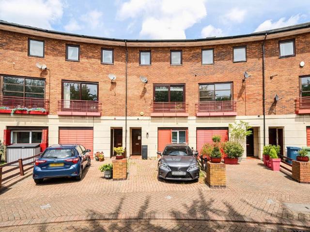 House for sale in Rotherhithe, Greater London