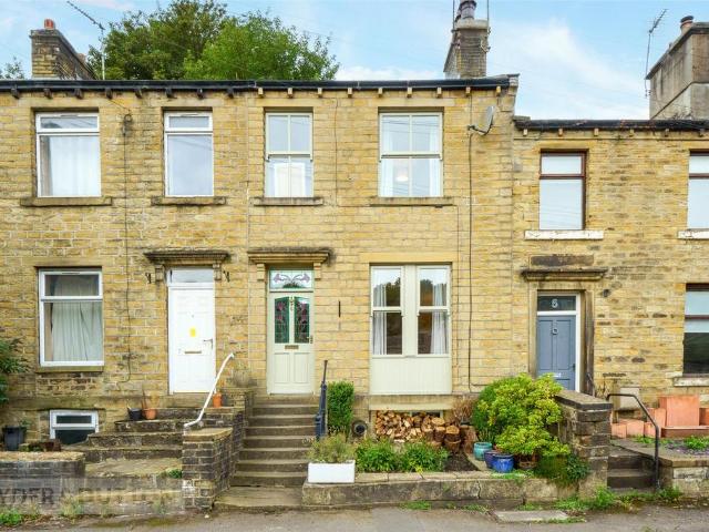 House for sale in Hill Top, Slaithwaite