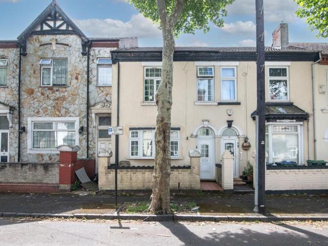 House for sale in Mayer's Green, West Bromwich