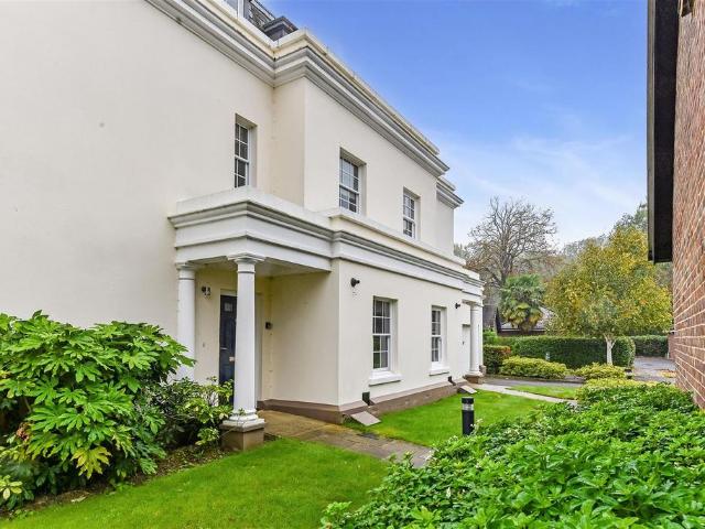 House for sale in Arundel, Clapham