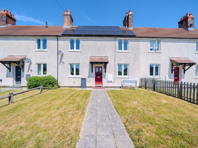 House for sale in Bromsberrow Heath, Gloucestershire