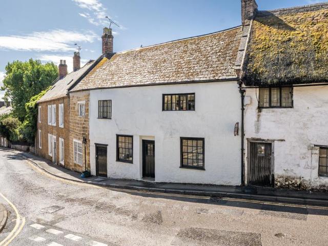 House for sale in Ilminster, Somerset