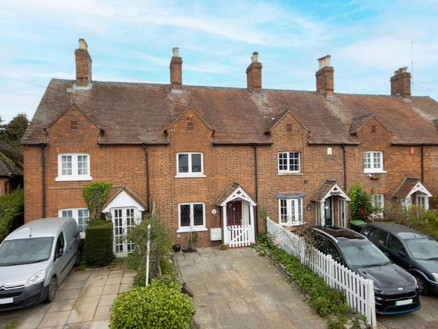 House for sale in Batchworth, Hertfordshire