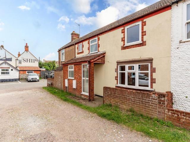 House for sale in Stokesby, Norfolk